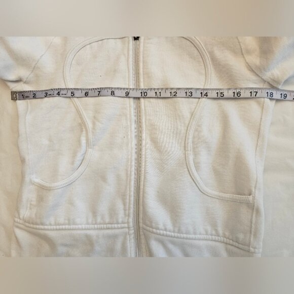 Lululemon Women's Scuba Hoodie Jacket. White. Measurements in pictures - Picture 10 of 11